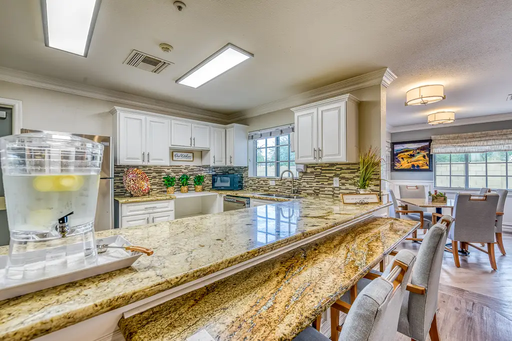 Kitchenette near Lobby Kitchenette near Lobby