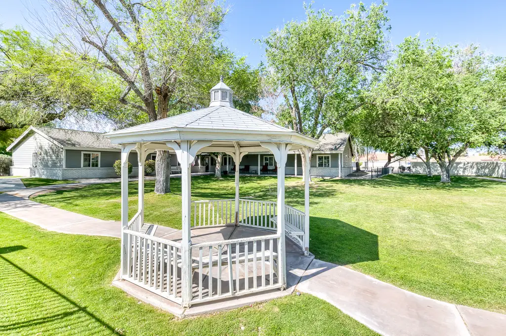Dining area of an apartment at Healdsburg